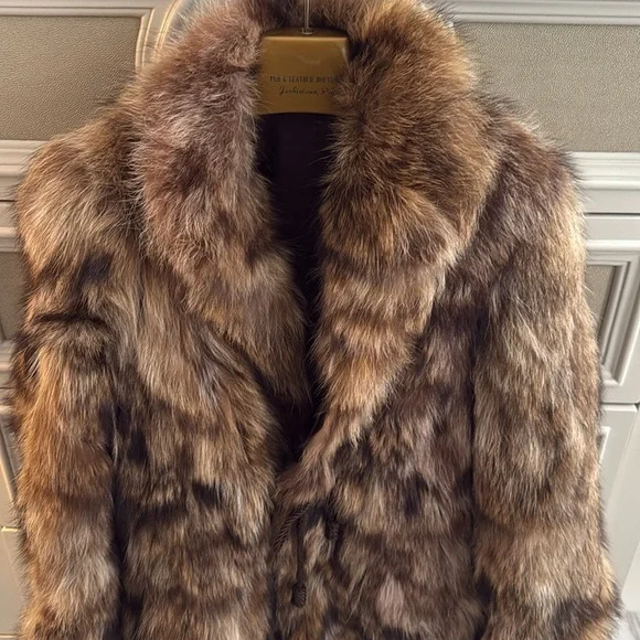 Luxurious Brown Fur Jacket - **REAL FUR** - Picture 2 of 14